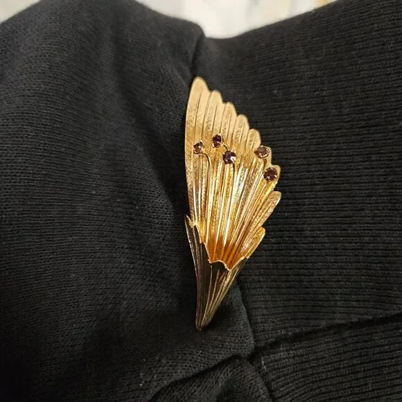 60s boho whimsigoth gold tone purple stones brooch - Picture 2 of 3